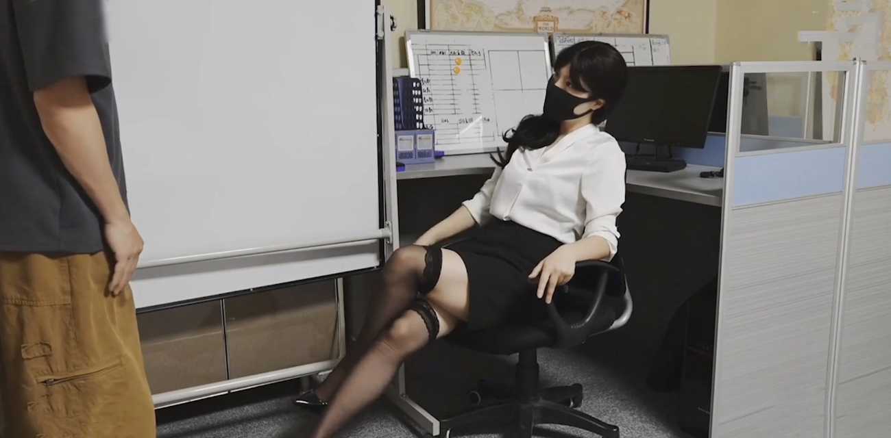 剧情女王 樱花小猫 最新福利 饥渴女上司办公室潜规则下属 黑丝高跟SM踩肉棒 被无套猛怼骚叫不停！ - 51吃瓜网-51吃瓜网