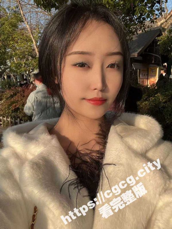 重庆巴南区 极品反差幼师 杨欣洁 小母狗上位骑坐鸡巴 一边教书育人一边下海当小姐赚钱-51吃瓜网