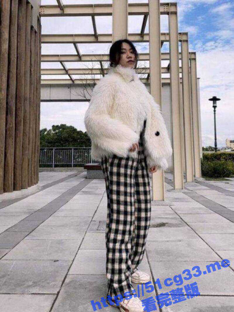 潮汕女神范人妻少妇 杨英华 老公常年在外出差 耐不住寂寞网上聊骚 自慰视频惨遭曝光 - 51吃瓜网-51吃瓜网