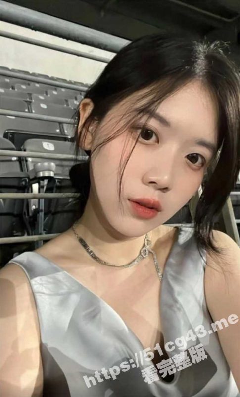重庆西南大学校花 王星美 给富二代口交视频 真是人前女神人后母狗 男子跟朋友炫耀视频流出-51吃瓜网