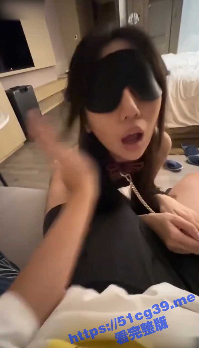 约炮大神 Mrber 约到喜欢SM的极品高颜值反差女幼师 一顿调教 再蒙眼操！ - 51吃瓜网-51吃瓜网