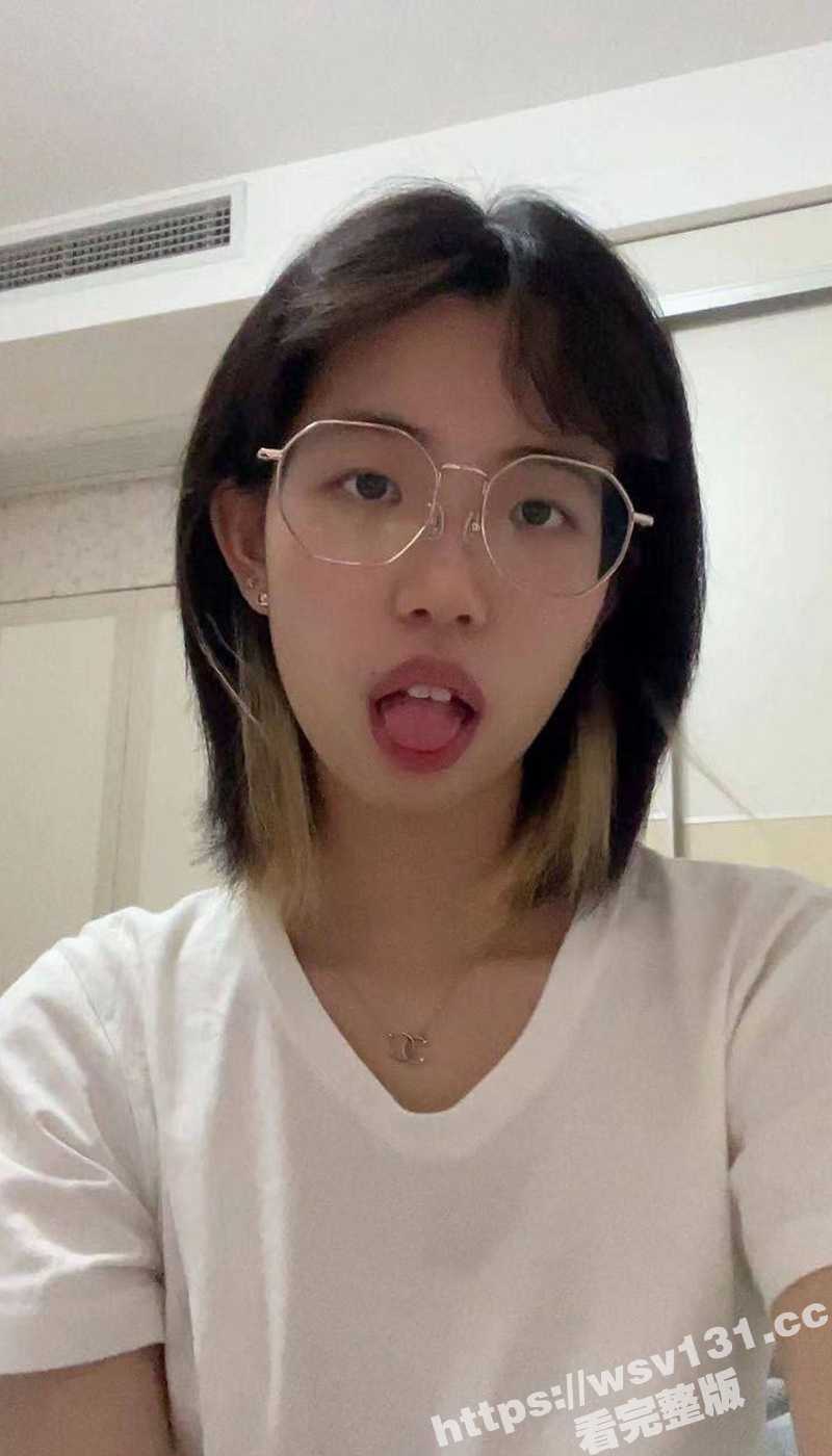 长沙极品反差婊 张玉苧 被男友拴着狗链就开操 超棒的极品母狗 后入美臀爽歪歪！ - 51吃瓜网-51吃瓜网