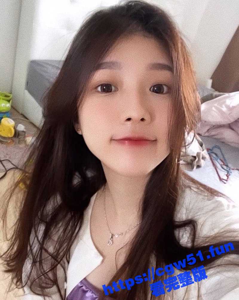 这大奶子不科学吧！极品大奶妹宿舍内发情自我调教 数据线抽屁股 用被子摩擦自己的奶头！ - 51吃瓜网-51吃瓜网
