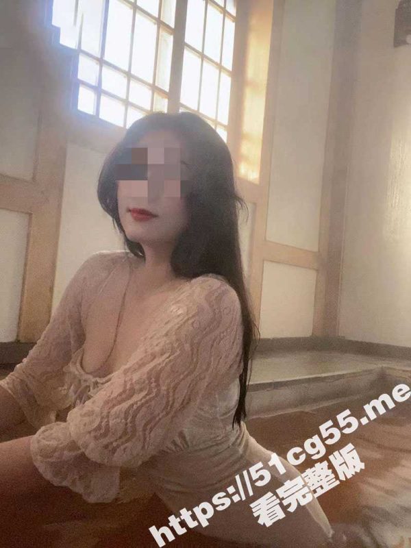 姐弟乱伦！强上职场OL黑丝美腿亲姐姐 趁她睡着强奸无套爆操 姐姐哭的梨花带雨说要和我断绝姐弟关系-51吃瓜网