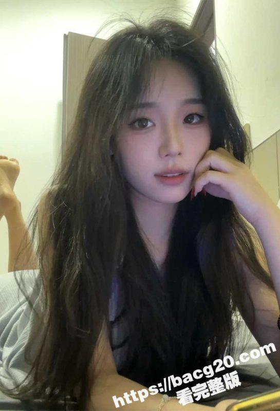 南京艺术学院高颜值极品学生妹 与金主性爱视频流出 制服诱惑深喉口交 抠穴自慰激情后入-51吃瓜网