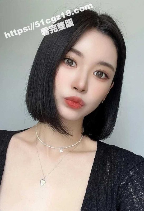 御姐福利姬 你的KK 自慰调教新作 性感皮衣露奶自慰 开档丝袜插穴足交 淫水狂喷骚话不断-51吃瓜网