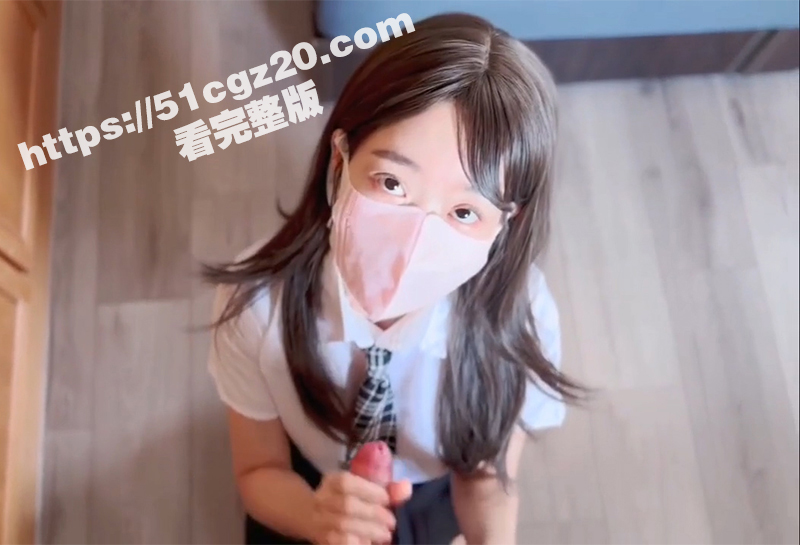 台湾美臀天后 Ellie 剧情私拍 清纯租客求房东操穴 制服诱惑跪地舔屌！-51吃瓜网
