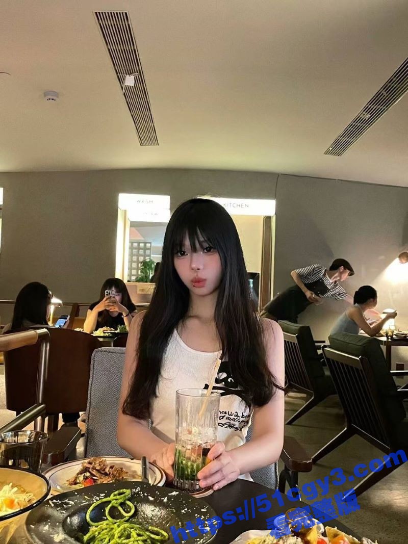 江西小太妹 周芳霞 不雅私拍泄露 长腿玉足诱惑不断 全裸自慰只为取悦金主 骚气十足！ - 51吃瓜网-51吃瓜网