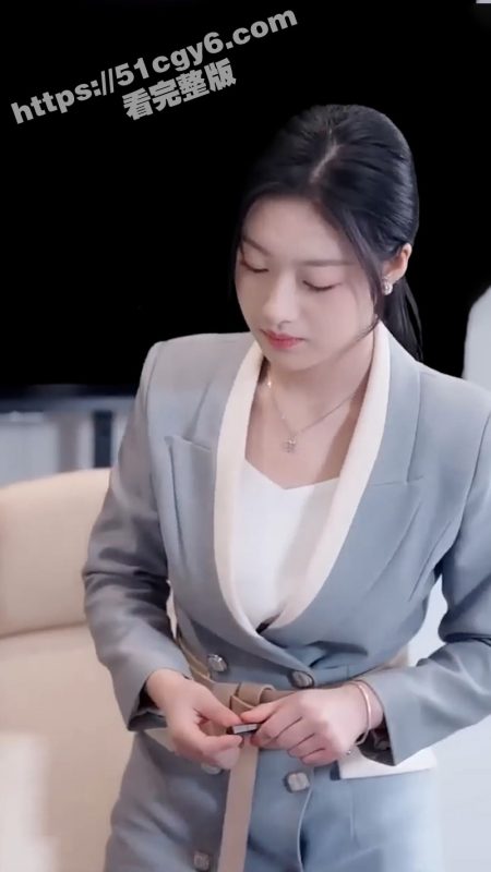 每日短剧《悔把榆木当玉珠》天才芯片设计师苏晴 却被养女苏玉珠窃取了她的心血 重生后苏晴觉醒决定反击！-51吃瓜网