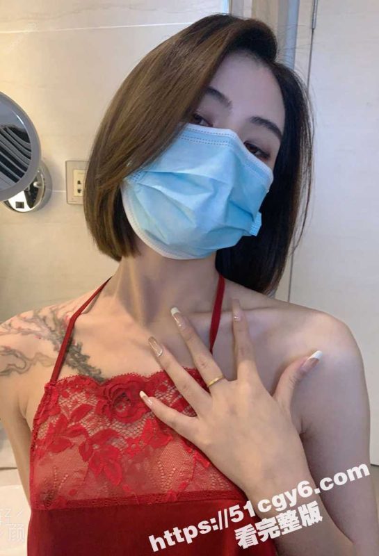 私拍摄影师 酒店玩弄极品裸模 黑丝尤物小穴肥美多汁 多种情趣内衣展示绝美身材-51吃瓜网