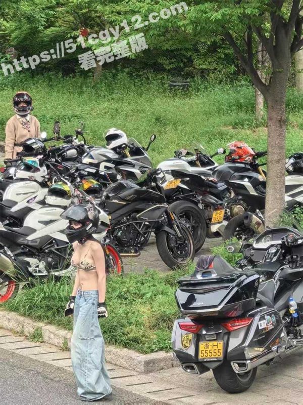 义乌骑行媛 喵喵 黑料曝光大量不雅视频流出 滴蜡颜射人前露出骚到极致 纹身实锤本人无疑！-51吃瓜网