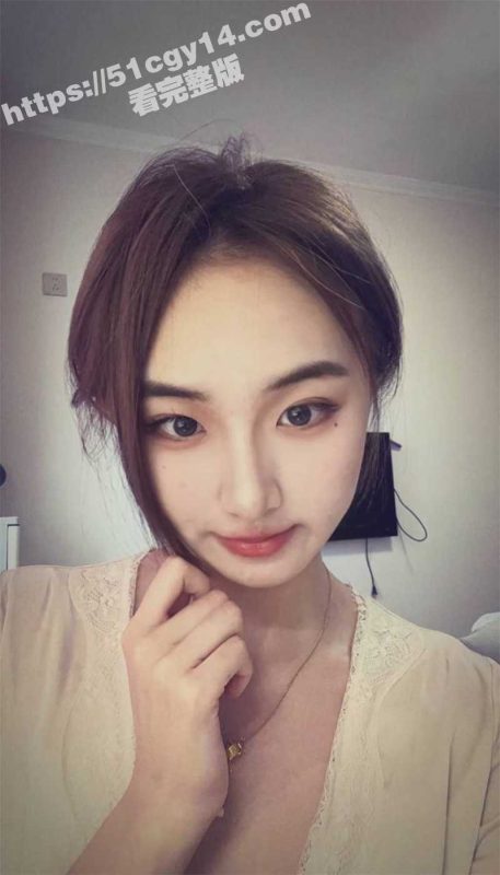 南昌极致反差母狗 刘亚晴 出轨约炮被男友曝光 酒店无套激战 爽到失控尖叫翻白眼！-51吃瓜网