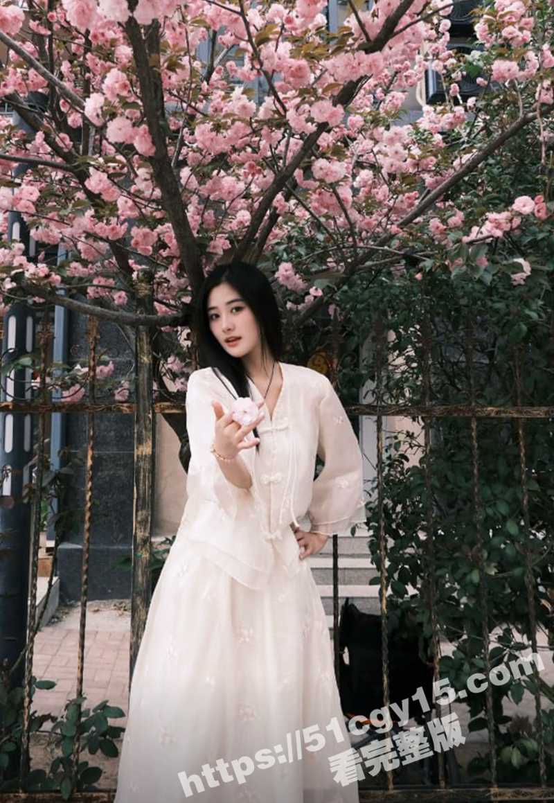 抖音极品御姐网红 欧尼小张很忙 肛塞爆菊双洞齐开被金主肆意玩弄！ - 51吃瓜网-51吃瓜网