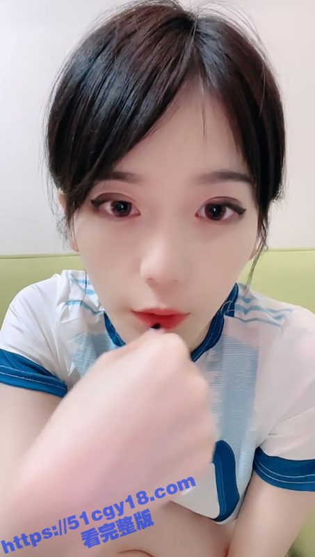 新巅峰女神 足球小宝贝 下海做黄播  身穿梅西10号球衣 展示完美巨乳和白虎嫩穴 超高颜值秒杀一众明星！-51吃瓜网