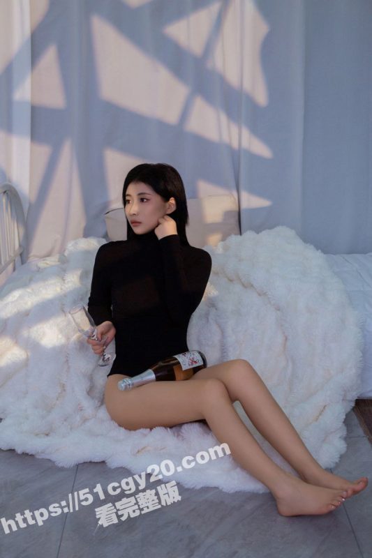 海角乱伦大神 亲爱的女儿叫我爸爸 我却射在了她的乳房上！-51吃瓜网