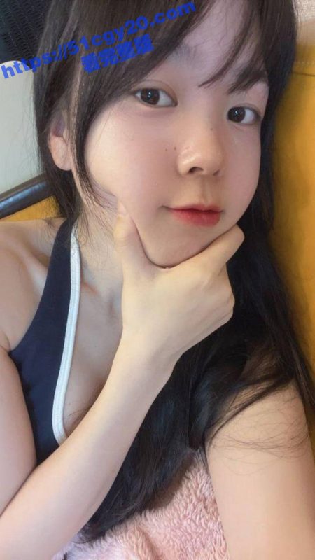 新东方初中数学老师 何晓茜 不雅视频被前男友曝光 喜欢被意淫羞辱的母狗老师 经常穿着暴露诱惑学生！-51吃瓜网