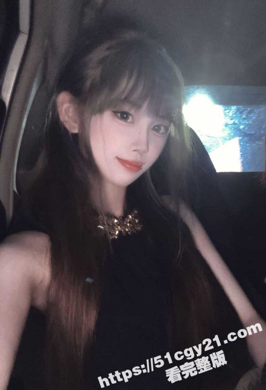骗炮新套路！广东美女DJ 彭佳婉 遭遇网络招聘骗局 被要求露脸扣逼自慰 10分钟完整视频流出！-51吃瓜网