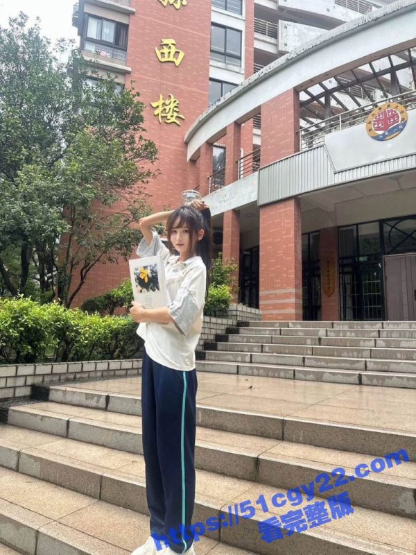 海角大神 友人A的后宫生活 调教白丝学生妹无套猛操 紧致小穴如同处女 敏感体质高潮颤抖不止！-51吃瓜网