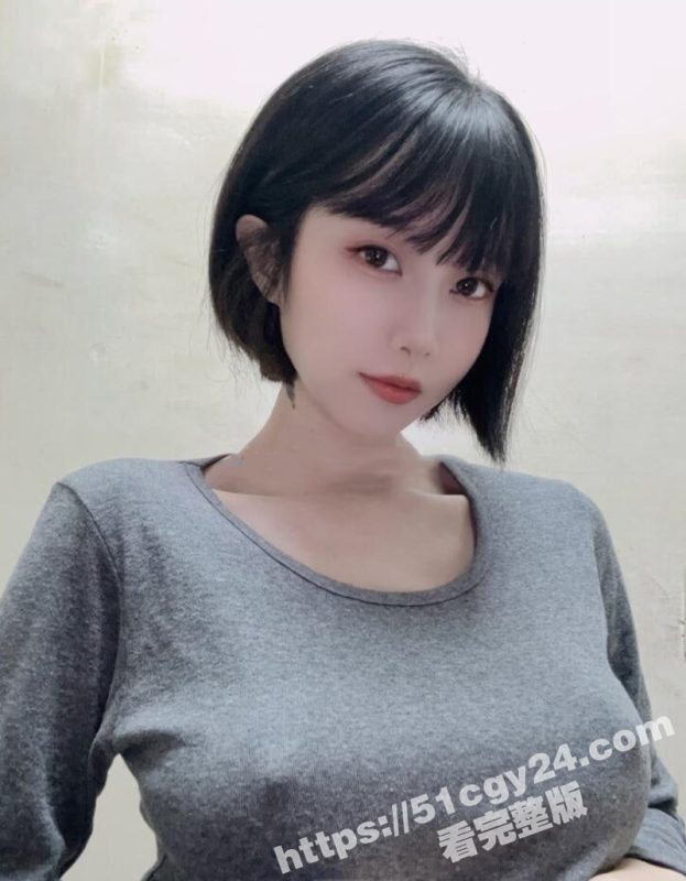 绝美女神 蜜汁糖主 付费私拍重磅泄密 无毛白虎水润诱惑 火辣身材撩到鸡巴硬爆！-51吃瓜网