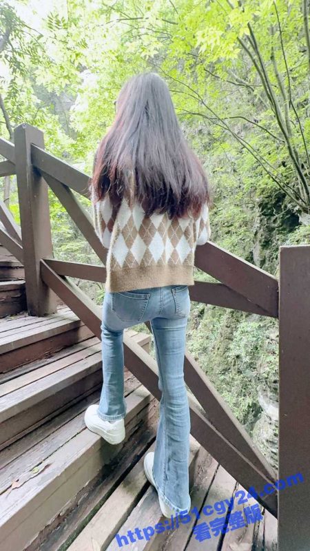 51原创小姨子的秘密 山里野游 小姨子来例假 给姐夫上十八般武艺 手交口交足交 最后射满满一嘴！-51吃瓜网