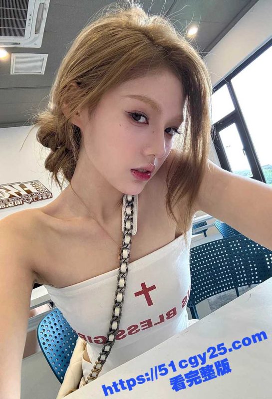 广西民大校花 何钰婷 性爱视频泄露！反差骚货被渣男各种无套爆操 露脸舔屌口活超绝！-51吃瓜网