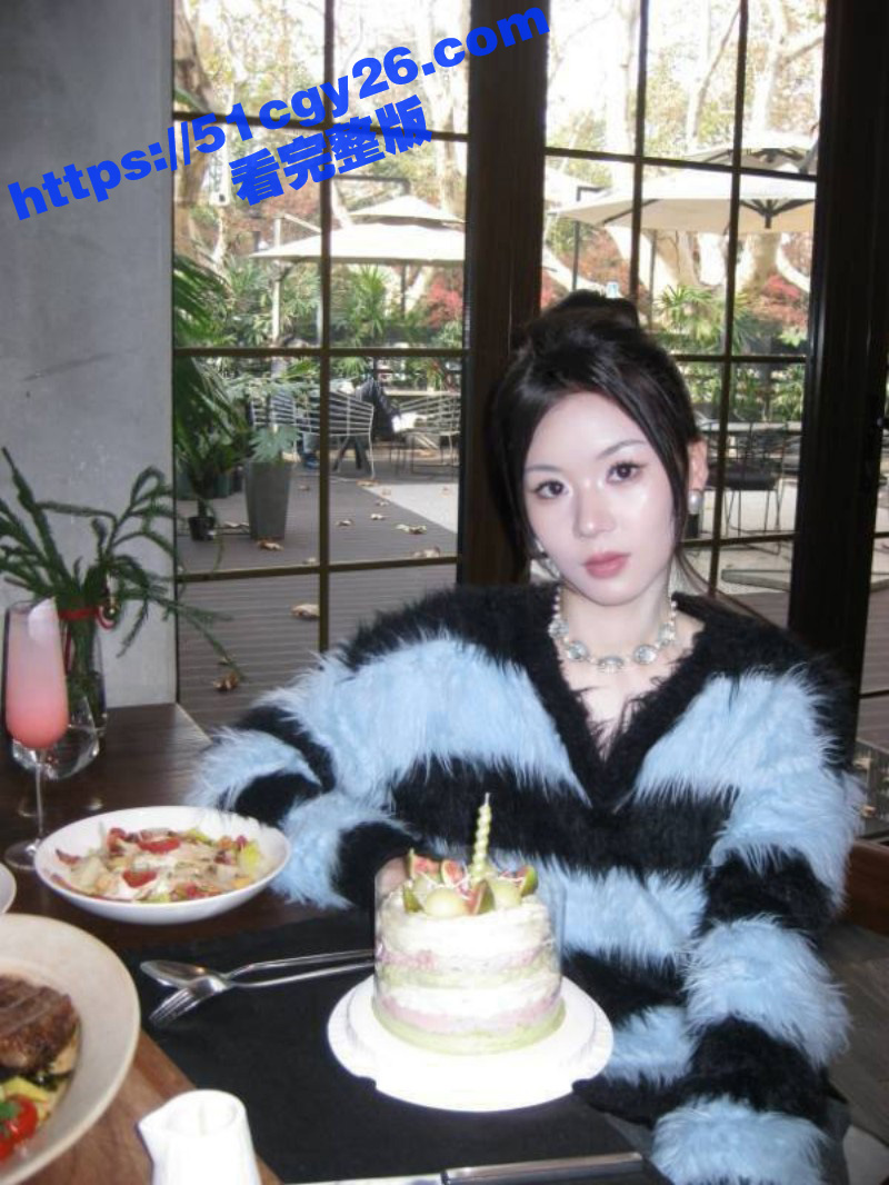 01年极品平面模特 蒯欣欣 表面冷艳私下浪荡无比 做爱时淫姿骚态被渣男拍下曝光 掐着脖子暴力中出！ - 51吃瓜网-51吃瓜网
