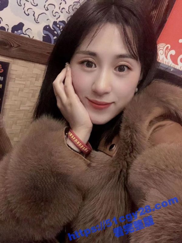 黑龙江宝清家庭淫乱风暴 丈母娘真空诱惑勾引女婿 骚老婆喜欢多P群交 一家人淫靡至极！-51吃瓜网