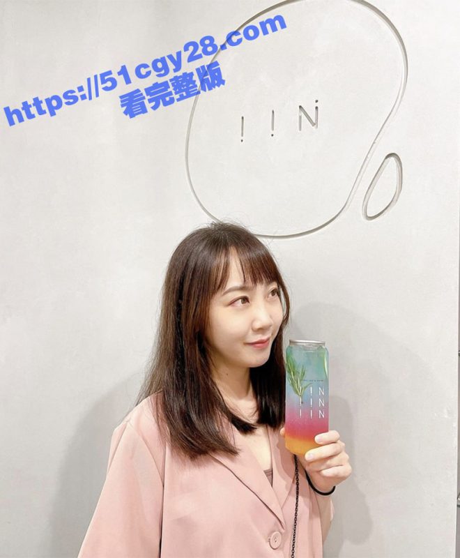 台湾爱健身的极品台妹 3P双飞视频流出 同时口交后入 高翘臀部遭打桩爆操 娇喘连连！-51吃瓜网