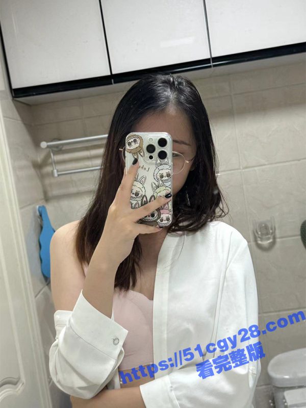 大学城约炮顶级大一母狗 破处后性瘾爆棚 主动付房费求操 水多耐桩堪称天生肉便器！-51吃瓜网
