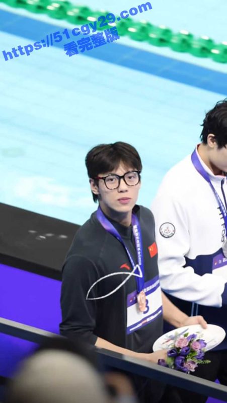 泳坛小将 禹景铭 恋爱期间12天约操10个女的 真正做到了做六休一 大量聊天记录与不雅视频被前女友曝光！-51吃瓜网