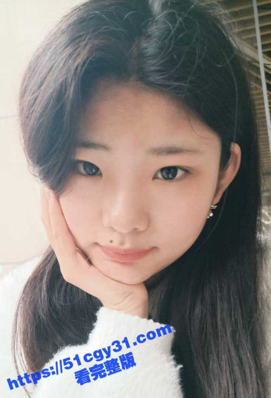 重庆捞女 汪偌萱 裸聊视频被曝 有男友还卖逼约炮 浴室里玩湿身聊骚 淫照视频炸翻全网！-51吃瓜网