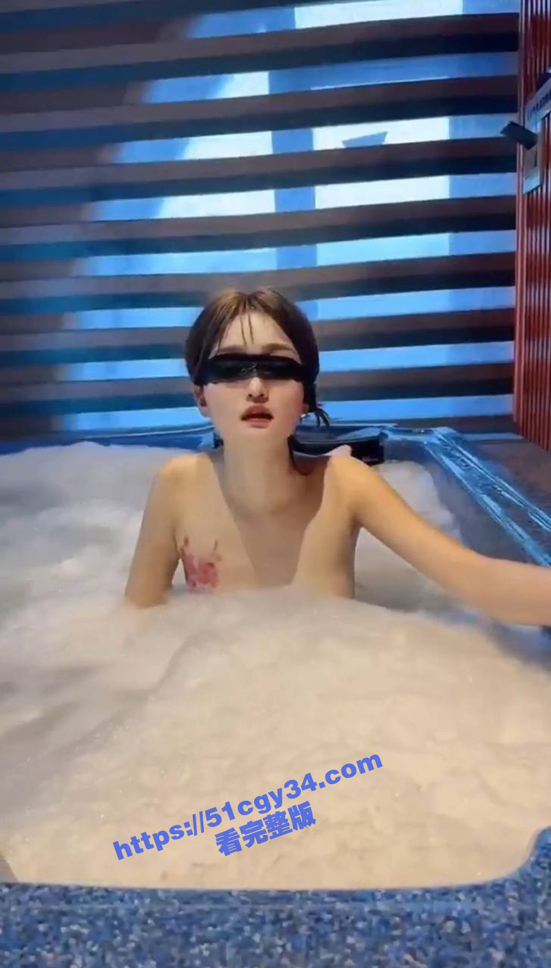 抖音清纯美女 小瑜梵烁 高价定制私拍合集 身姿妖娆裸舞摇臀诱惑 开裆黑丝揉穴自慰 骚劲无人能挡！ - 51吃瓜网-51吃瓜网