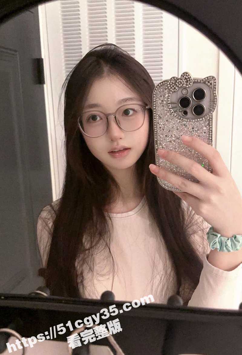 清纯学生萌妹大尺度视频流出 初恋女神般的绝美颜值尤物 竟在宿舍玩超淫裸体自拍！ - 51吃瓜网-51吃瓜网