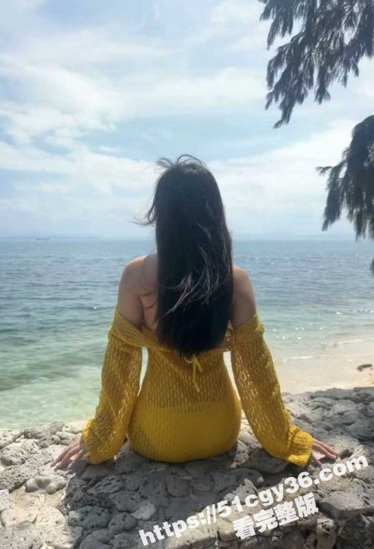 武汉美女助教 许安彤 填写母狗调查问卷 并愿意被全网曝光 高颜值学霸变淫娃 花式玩穴自慰 反差爆表！-51吃瓜网