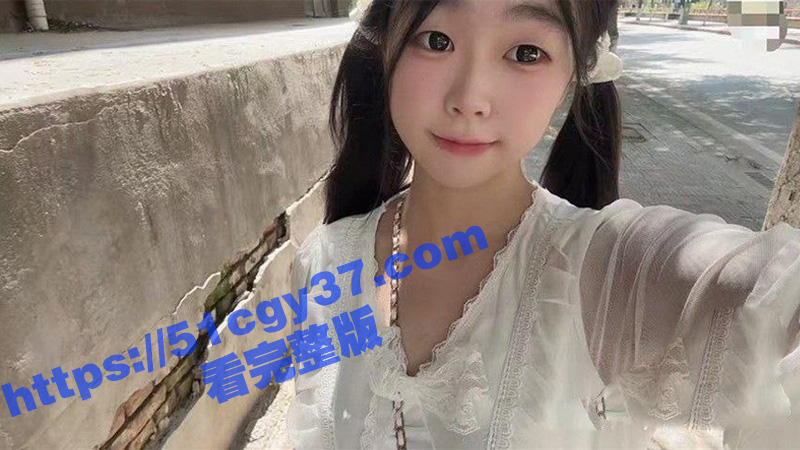 大二清纯极品女友 朵朵 自慰私拍第二弹流出 性感尤物户外露出 蜜穴特写令人口水直流！-51吃瓜网