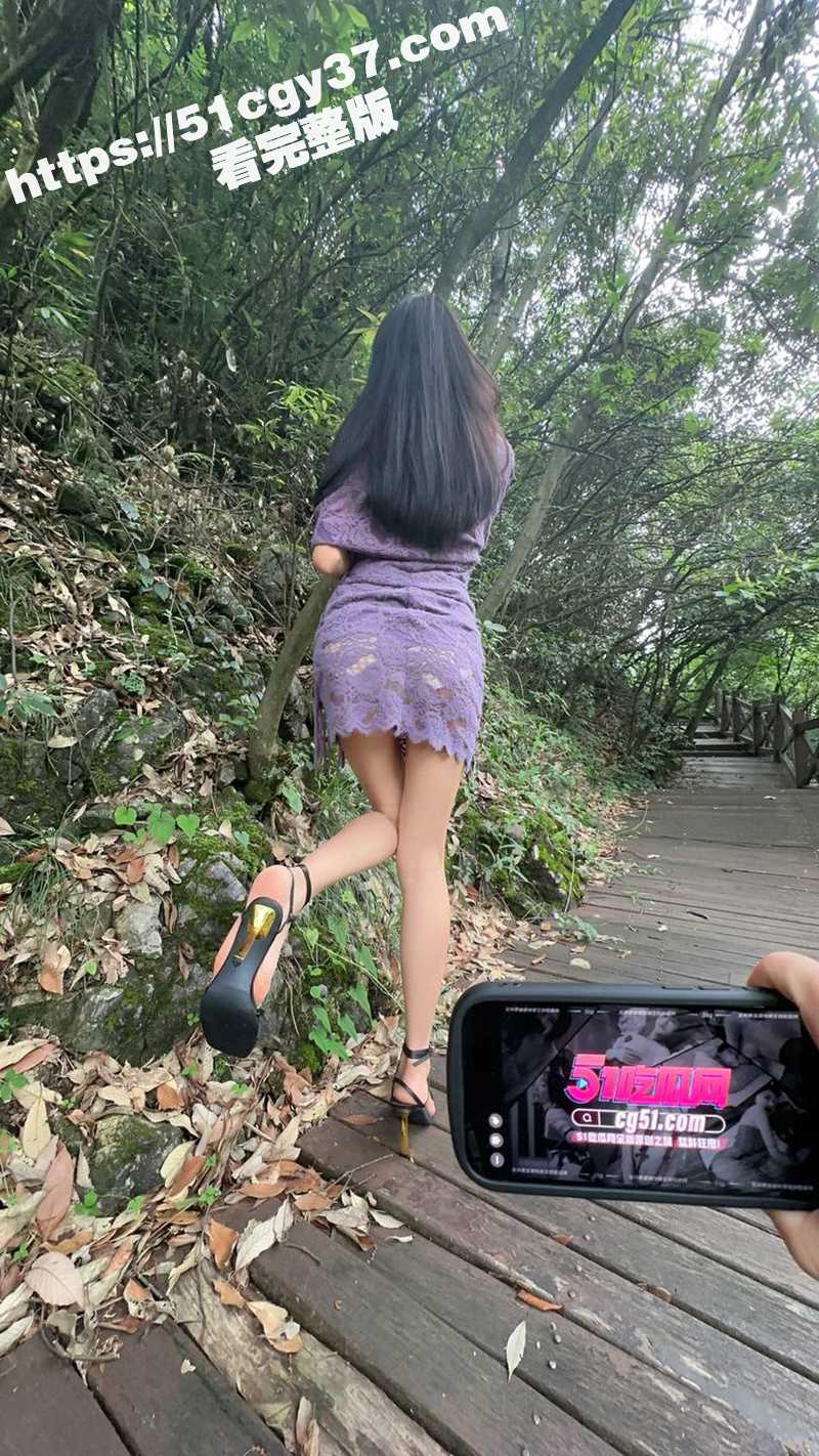 51原创小姨子的秘密 原始森林里足交 小姨子被后入爆操 抱起来狂插内射骚逼！ - 51吃瓜网-51吃瓜网