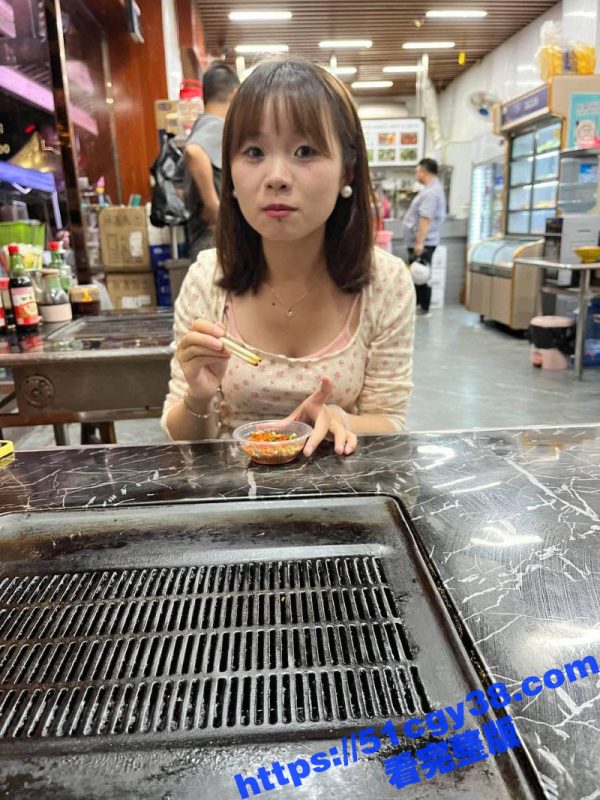 贵州仁怀 王萍娟 约炮劈腿视频流出 酒吧勾搭体育生 骑乘后入轮番上阵 淫荡的可怕！-51吃瓜网
