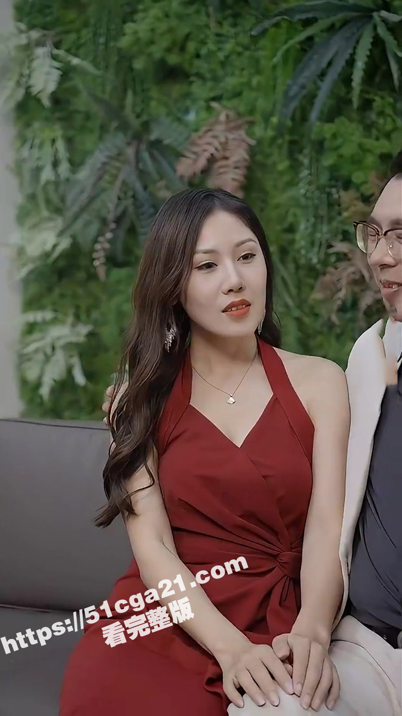 擦边短剧《心灵逆袭》林凡意外觉醒读心术 偷听女上司心声 职场博弈一触即发！ - 51吃瓜网-51吃瓜网