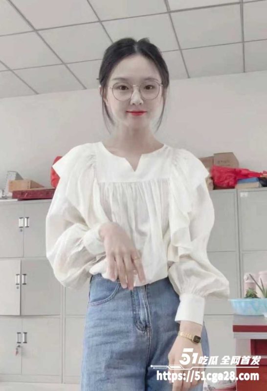河北公务员 苏酥 不雅视频流出 清纯人妻被领导当狗玩弄 白翘蜜桃臀被无套后入！-51吃瓜网