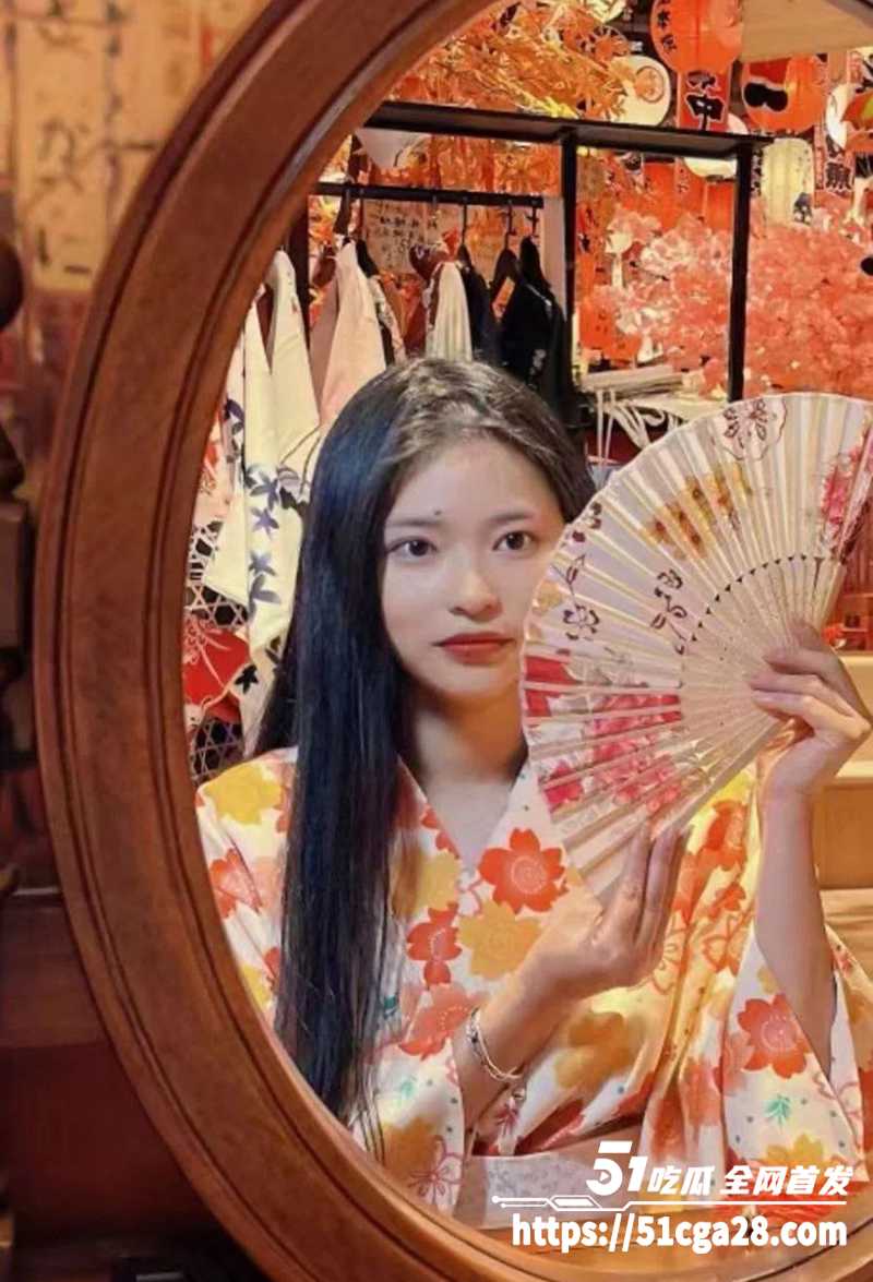 江西科技学院英语老师 李诗绾 约炮视频曝光 文静美女私下超淫骚 被抱起悬空猛操无比带劲！ - 51吃瓜网-51吃瓜网