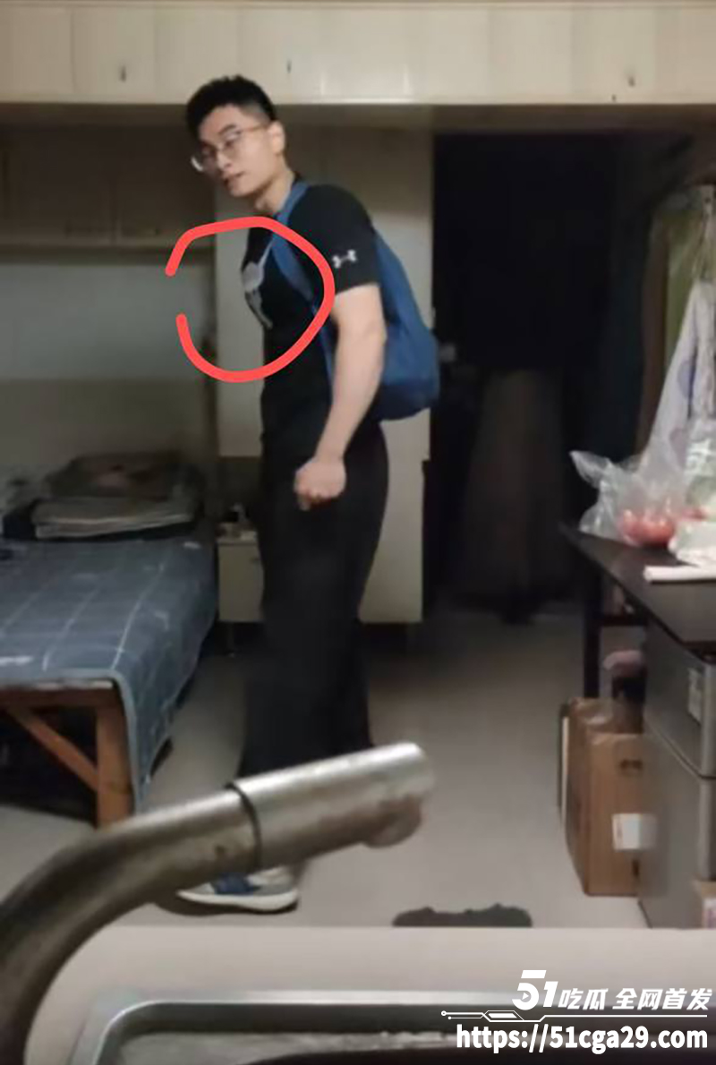 南京伪娘红姐之炽阳Angel健身教练 肌肉哥 全网最火的男嘉宾 八块腹肌猛男鸡巴竟比拇指还迷你！ - 51吃瓜网-51吃瓜网