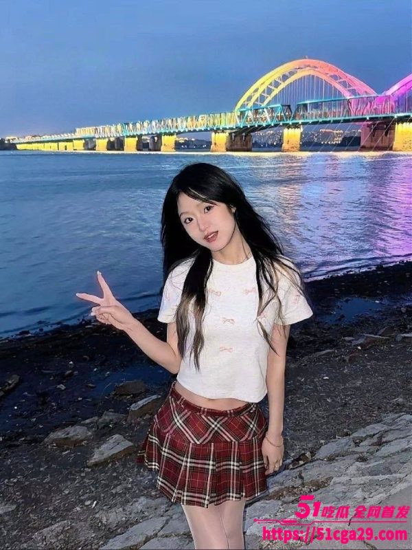 甘肃民族师范学院 陈美娇 回族学生妹调教视频流出 撒尿口爆群P玩弄 后入爆操性感蜜臀！-51吃瓜网