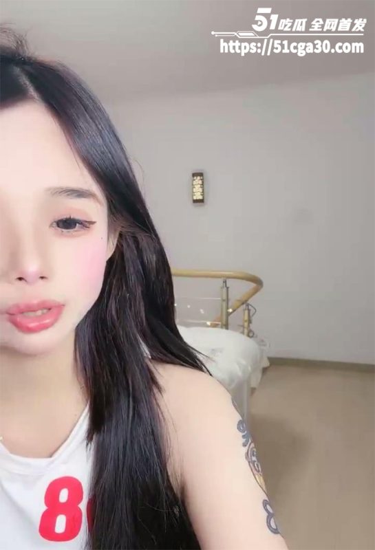 巨乳网黄主播 纯情的皮皮 情色直播精选 第七弹 黑丝爆乳萝莉反差淫舞 极品浑圆大奶堪称乳交神器！-51吃瓜网