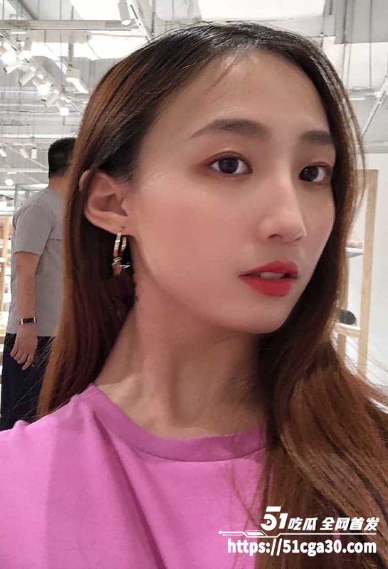 性感瑜伽老师 林依婷 不雅视频曝光 口爆吞精 激情车震被打桩爆操内射 优雅女神骚起来比母狗还淫荡！-51吃瓜网