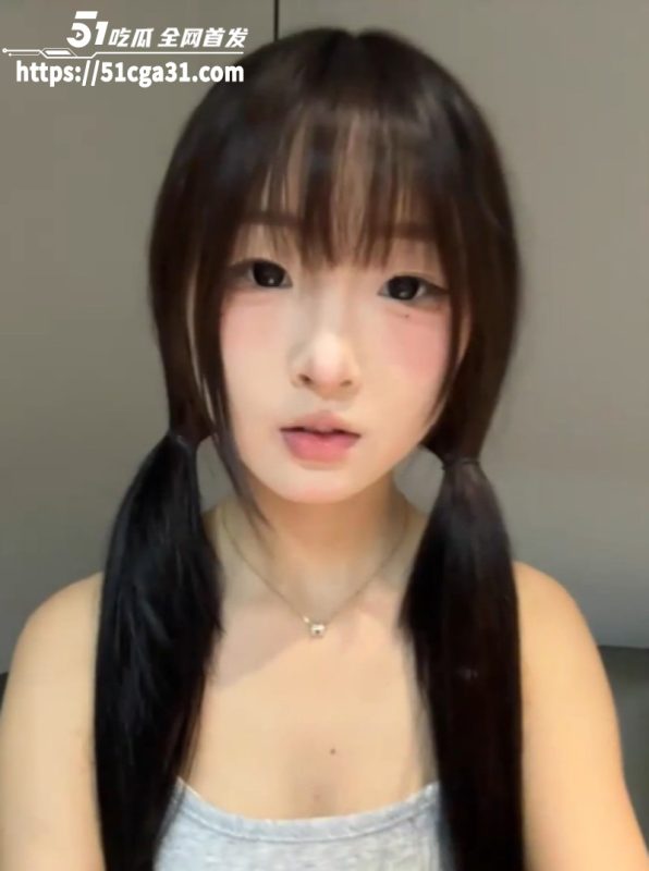 极品粉嫩萝莉 lelebaybay888 刚满18岁就迫不及待下海大秀 激情自慰尽显天真稚嫩！-51吃瓜网