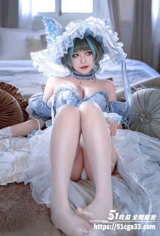 COS界知名女神 半半子 大尺度写真 绝美颜值身材火辣 各种制服轮番上阵 巨乳肥臀让人性欲飙升！-51吃瓜网