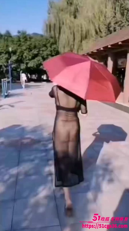 邻居少妇被主人调教成淫荡母狗 穿透明薄纱套装逛超市 户外露出刺激到裂！-51吃瓜网