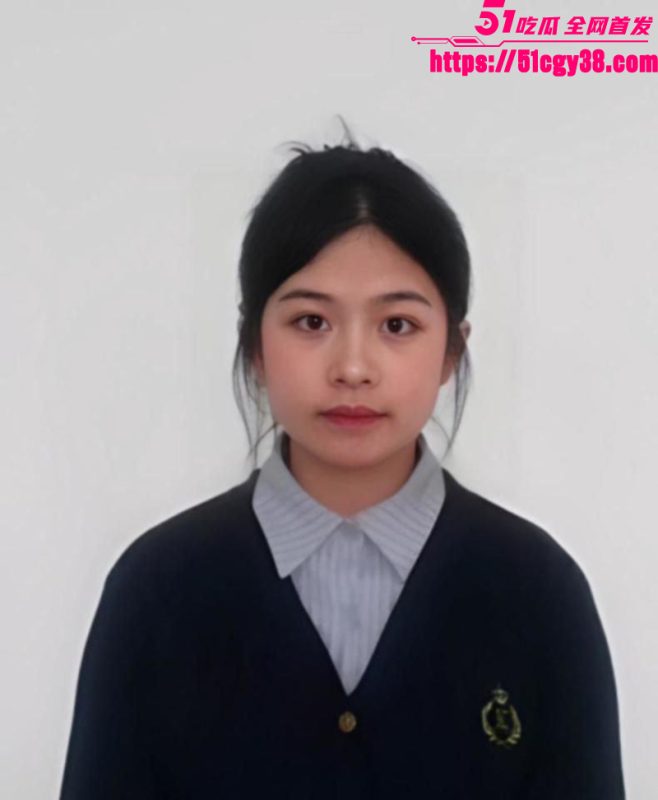上海临港大学城 李某婷 做爱视频被男友爆光 脸穴同框手指抠逼 娇嫩肉体被肉棒多体位爆操！-51吃瓜网