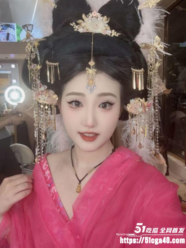 陕西西安淫娃母狗 李欣楠 订婚后仍痴迷炮友大屌 送逼上门被暴操到淫水如雨下！-51吃瓜网