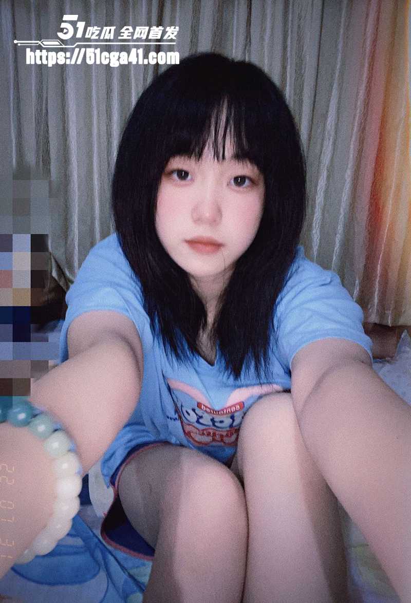 青岛女大学生 陈诗莹 网调视频流出 清纯少女变沦为金主母狗 揉奶裸聊假屌自慰 边揉阴蒂边浪叫！ - 51吃瓜网-51吃瓜网
